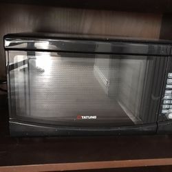 Tatung Black Tabletop Microwave - $5