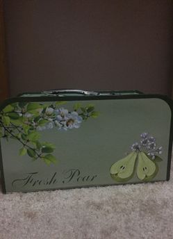 Fresh Pear carrying storage box
