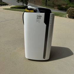 De'Longhi 14000 BTU Portable Air Conditioner, Dehumidifier & Fan 