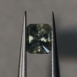 0.75Ct Natural Unheated Vivid Deep Green Sapphire From Sri Lanka