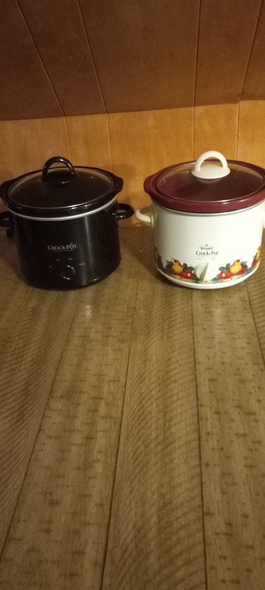 2 Crock Pots for the price of one