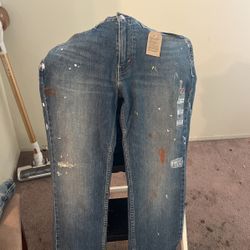 Levi’s Jeans