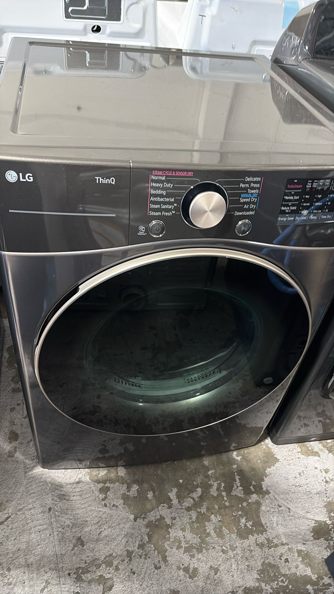 LG True Steam 7.4 Cu Ft Stackable Steam Cycle Smart Electric Dryer DLEX4000B