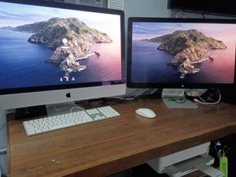 Mac Comp w/ additional display monitor. BOTH 27 INCH