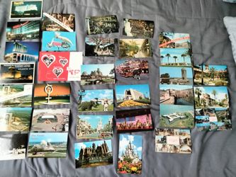 VINTAGE POST CARDS FROM THE 1970'S Total Of 35/$5