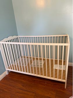 IKEA Hensvik crib in white