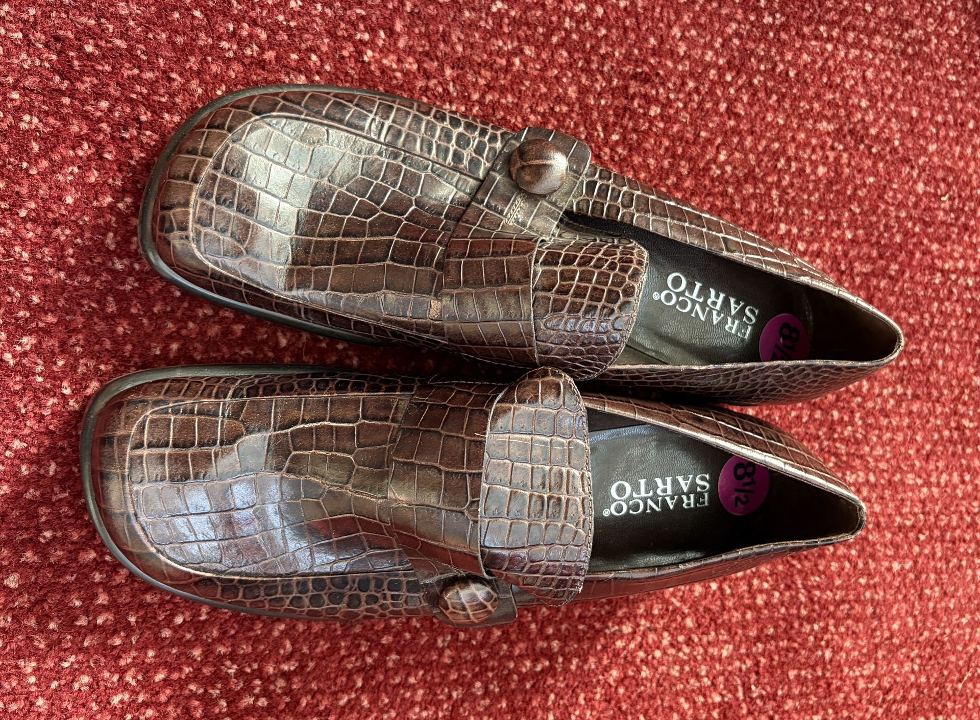 Loafer shoes, Size 8.5