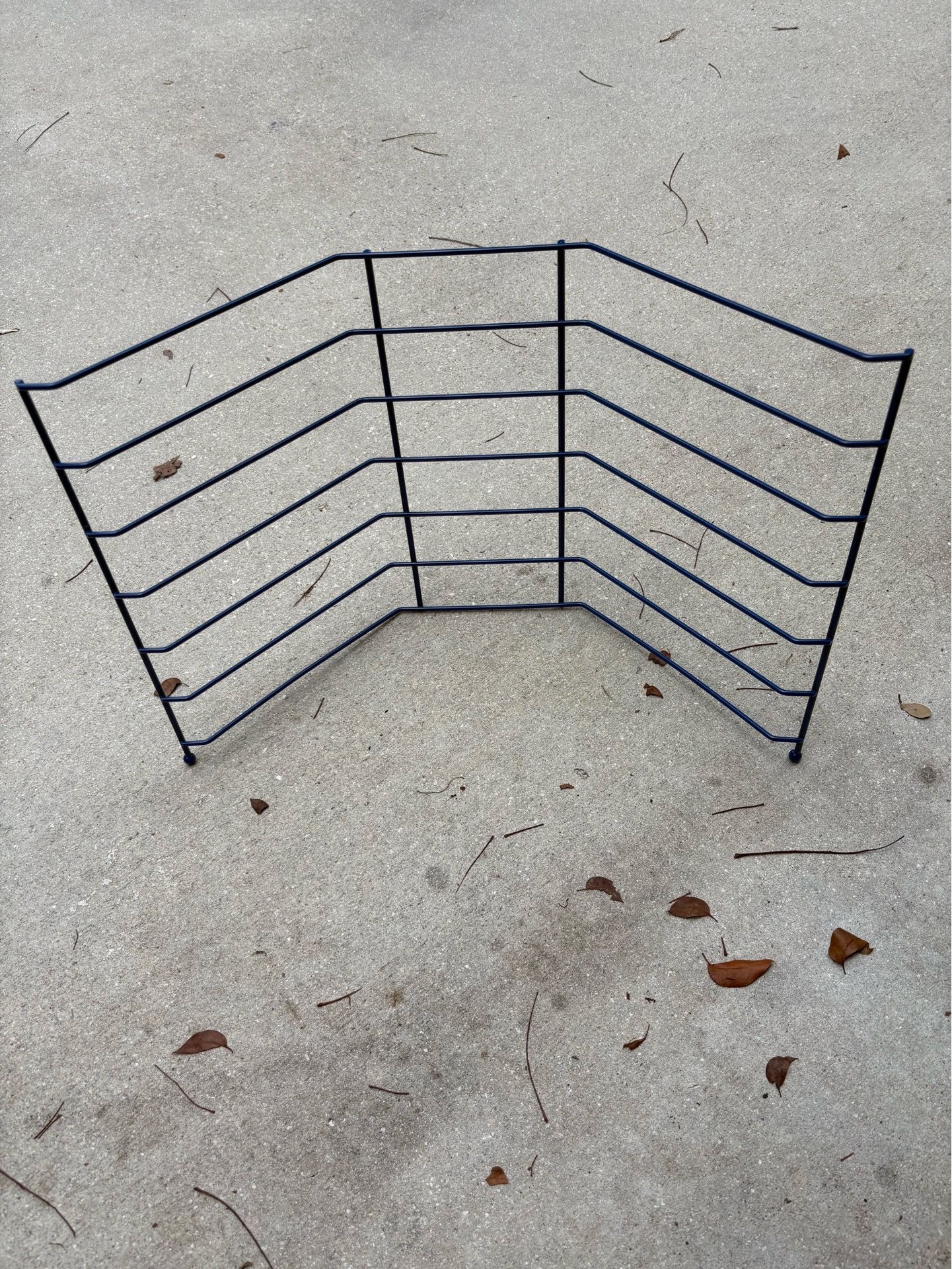 6 rack for puzzles or games