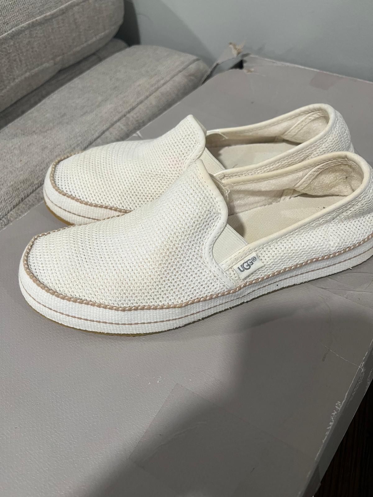 UGG Loafer Shoes Sz 8 Fabric Cream White Woven Fabric Fashion Sneaker Flat