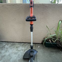 BLACK+DECKER 20V MAX Cordless Battery Powered 2-in-1 String Trimmer & Lawn Edger with (1) 2.5 Ah Battery & Charger