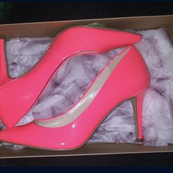 New Ladies Shoes… Designer Jessica Simpson  Neon Pink Heels Size 7  