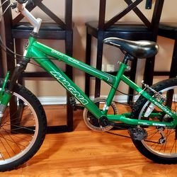 20" Magna Youth 8sp Mountain Bike