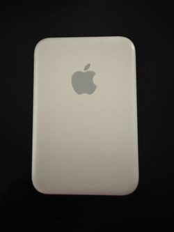 Apple MagSafe Battery Pack (Lightning Port)
