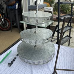 Metal Entertaining / Accent Pieces
