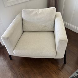 Accent chair
