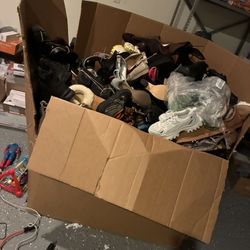 pallet of shoes 