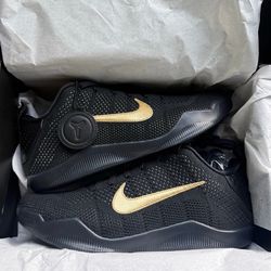 Nike Kobe 11 fade to black size 10.5
