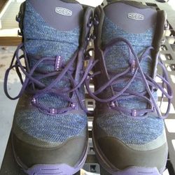 Shoes - Boots