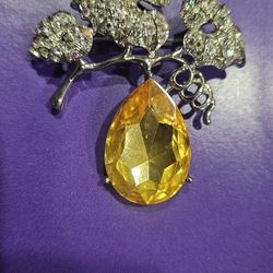 Beautiful Citrine Brooch 