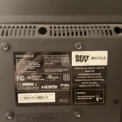 INSIGNIA 32 INCH LED TV