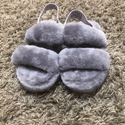 UGG SLIDES