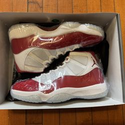 Air Jordan 11 Cherry size 10 New