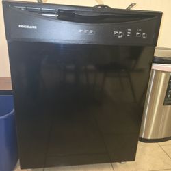 FRIGIDAIRE DISHWASHER
