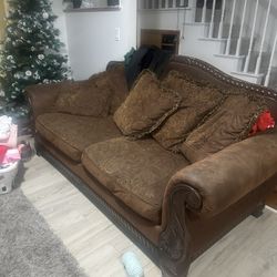 Couch set 