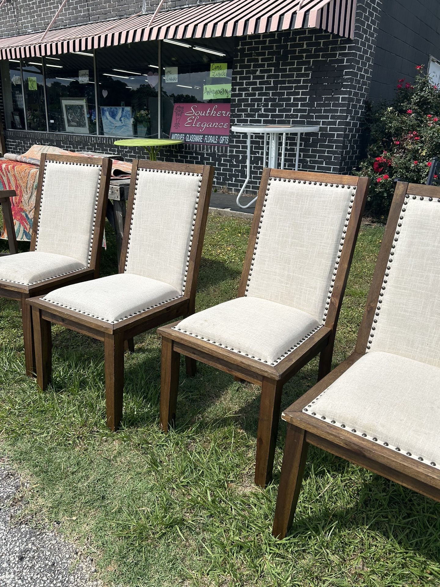 Set Of Dining Room Chairs