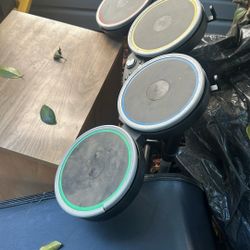 Rock band drum set