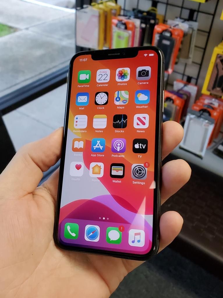 Nice Apple iPhone X 64GB Unlocked Phone ATT TMoble Sprint Verizon for