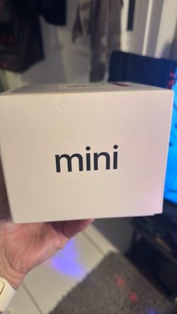 M4 Mac Mini like new in box 256gb with 16gb ram