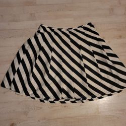 Outback Red Medium Womens Skirt