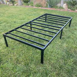Size twin- Bed Frame 
