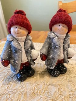 Winter / Christmas set of 2 children in  hats. Magnesium oxide / terracotta style clay (stone look).