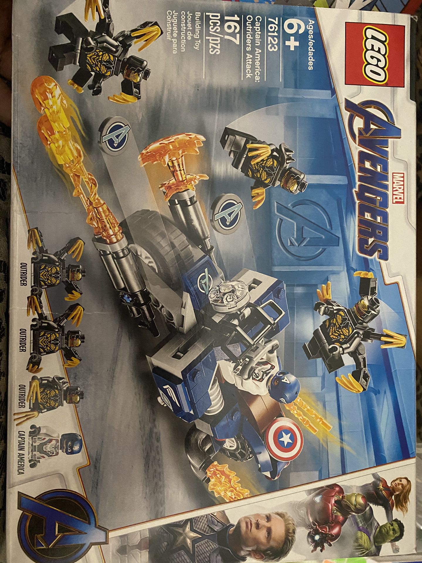 LEGO avengers 76123 captain America