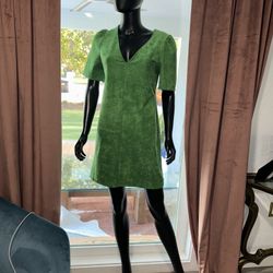 Green Velvet Elegant Dress