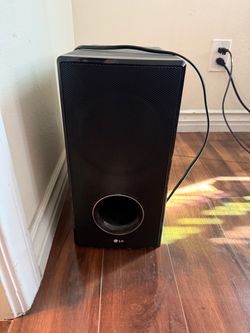 LG soundbar and sub woofer