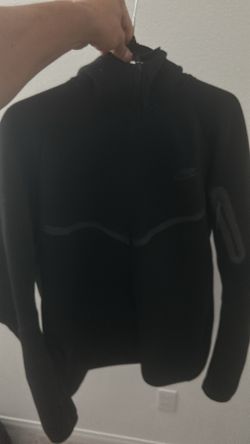 Nike Tech