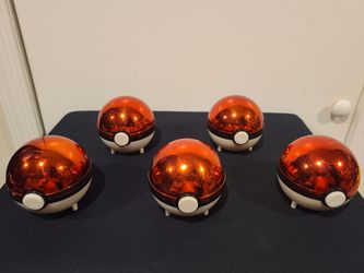 Vintage 1999 Pokémon Pokeballs With Collectable 23k Gold Plated Card Bars