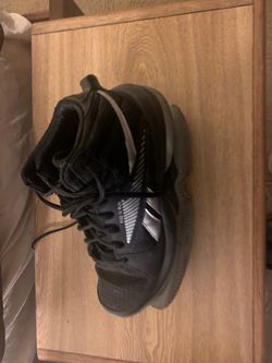 Reebok rise n run high tops size 7 men or 9 in women’s