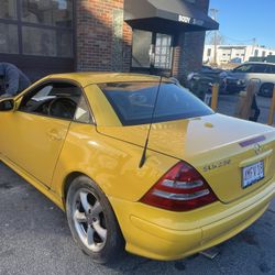 Mercedes Benz SLK 320 convertible 154.000 miles