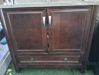 Bathroom cabinet