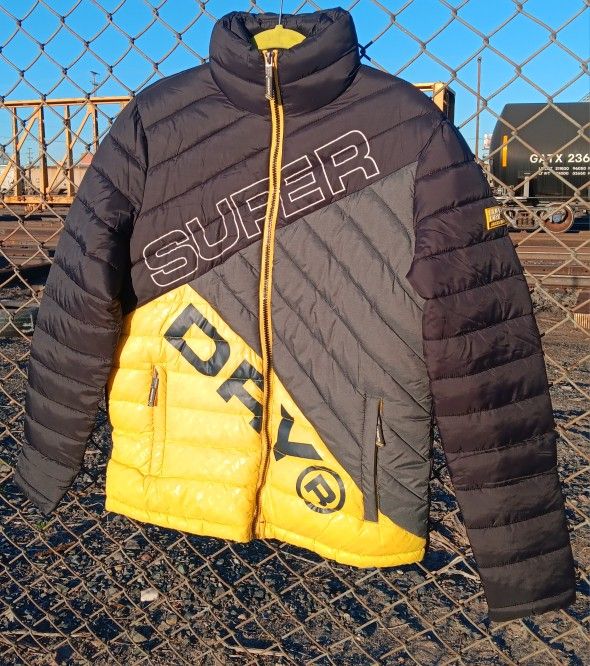 Superdry Incline Quilt Fuji Puffer Jacket (Size M)