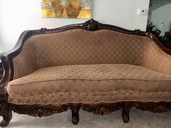 Couch set