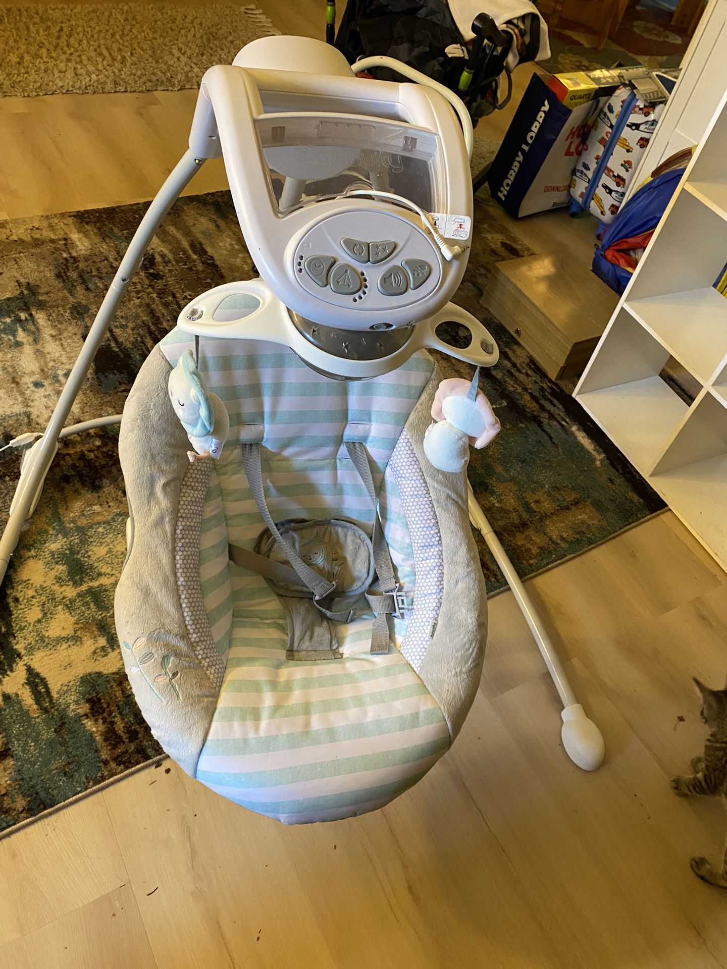 Ingenuity Baby Swing. Excellent Condition