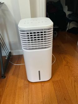 NEW IN BOX Air Conditioner