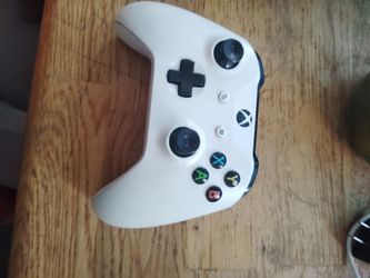 Xbox One white controller won't Go less than 10$