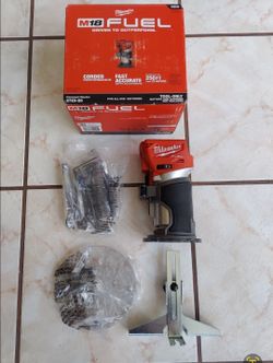New Milwaukee FUEL Compact Router M18  - Tool Only.