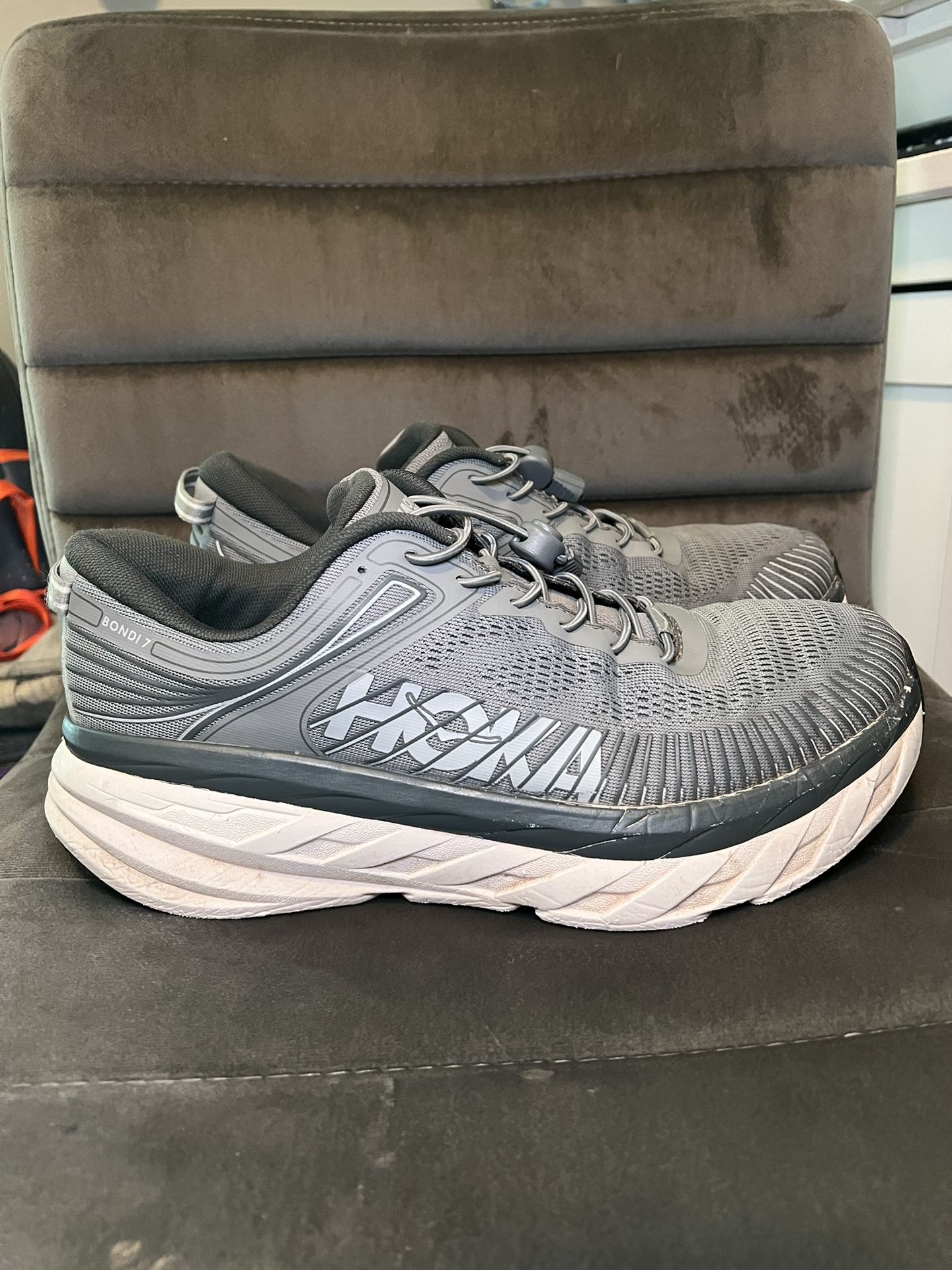 Hoka One One Bondi 7 Men’s Size 10 Running Shoes Gray